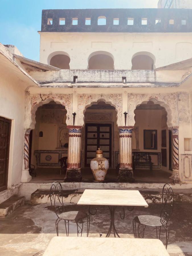 Fort Barli - A 16Th Century Castle Exterior photo