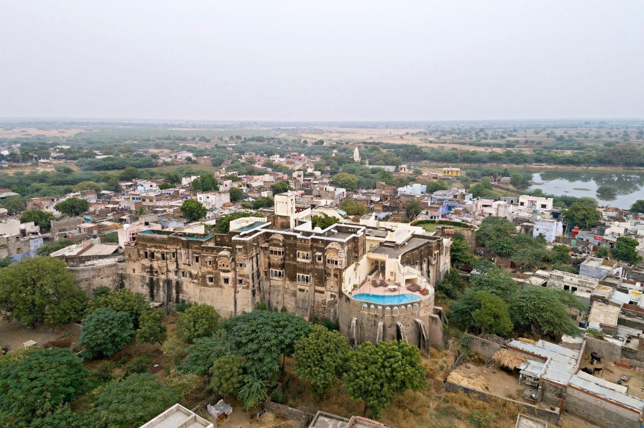 Fort Barli - A 16Th Century Castle Exterior photo