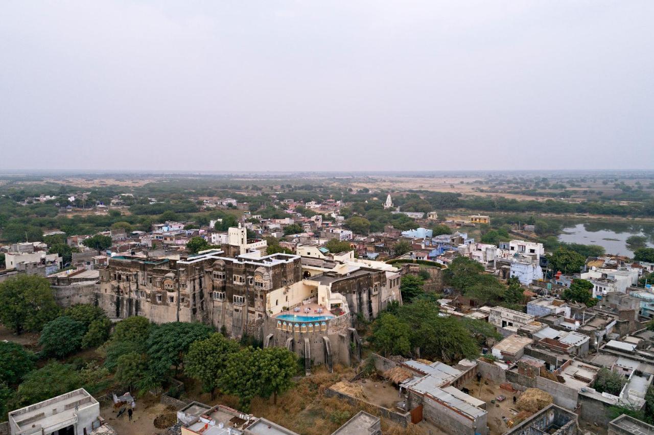 Fort Barli - A 16Th Century Castle Exterior photo